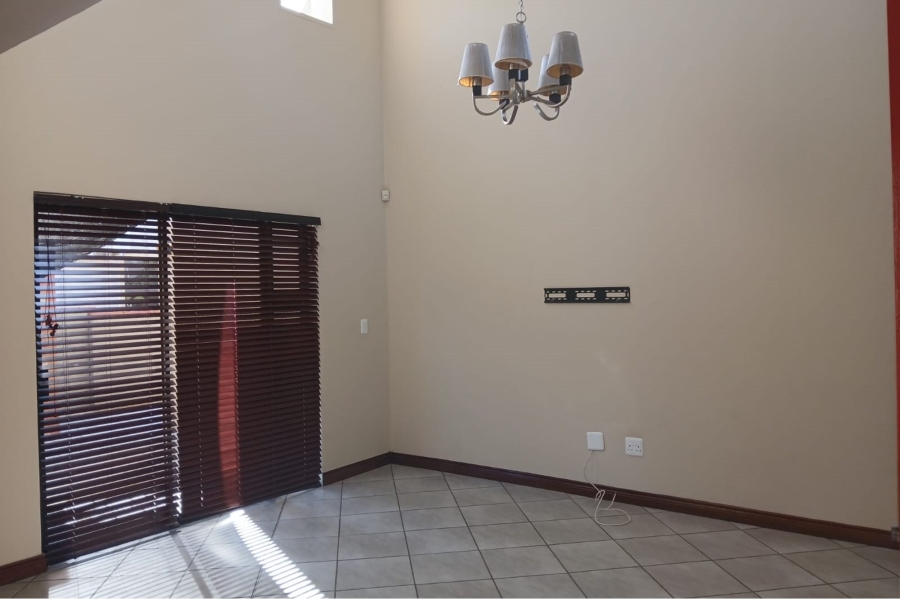 To Let 3 Bedroom Property for Rent in Waterval East North West